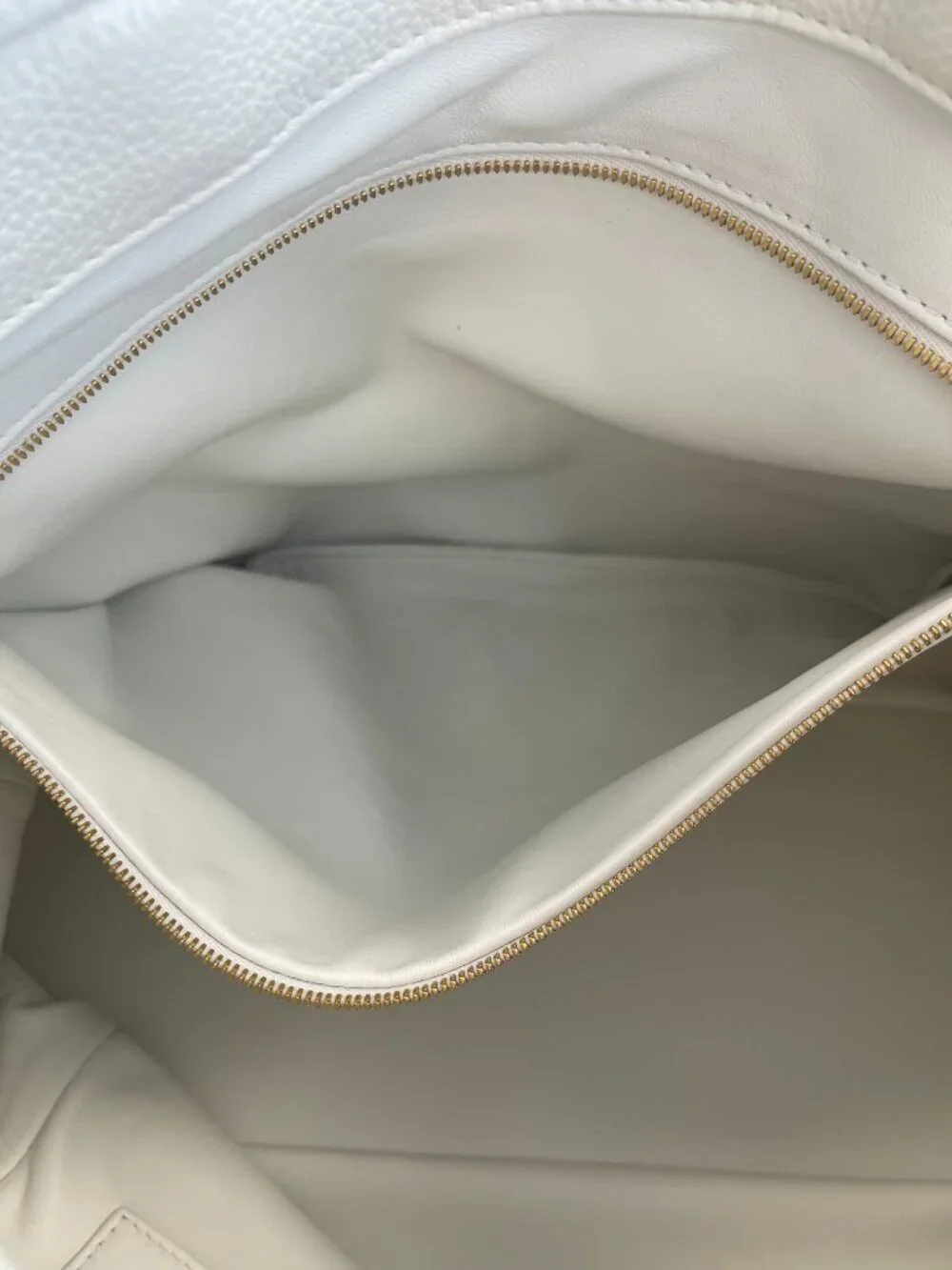 Bottega Veneta Mount Calfskin Leather Tote Bag with Chain Strap - Like New